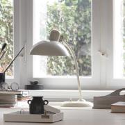 FRITZ HANSEN Kaiser Idell 6556-T, blank hvid