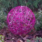 LED 3D-designkugle Galax Fun, Ø 30 cm, fuchsia