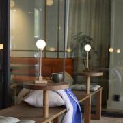 Northern LED-bordlampe Snowball, gråbeige, 2.700 K