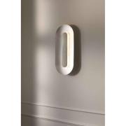 Nuura LED-væglampe Sasi, højde 65 cm, sølvfarvet, metal