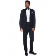 Elegant Tuxedo med rund satinrevers