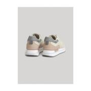 Minimalistiske sneakers med kontrastfarver