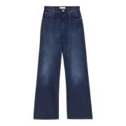 Wide Leg Jeans Wanda Model