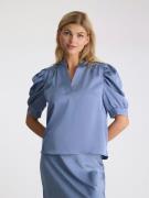 Neo Noir Roella Heavy Sateen Blouse Kvinde Smoke Blue Kortærmede Bluse...