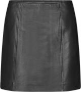 Modström Kessimd Short Skirt Kvinde Sort Korte Nederdele Str S - hos M...