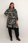 Kaffe Curve Kccala Shirt Tunic Kvinde Black/white Graphic Paint Tunika...