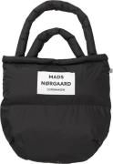 Mads Nørgaard - Copenhagen Recycle Pillow Bag OS - Shoppere hos Magasi...