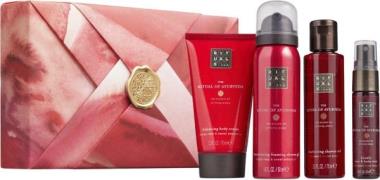 Rituals The Ritual of Ayurveda Small Gift Set 2023 - Hudplejesæt hos M...