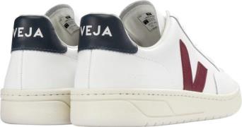 Veja V12 Mand Extra-white_Marsala_Nautico Sneakers Str 41 - hos Magasi...