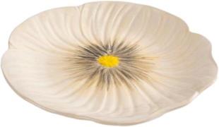 BYON Plate Poppy Beige Str 21x20,5x3cm - Frokosttallerkener hos Magasi...