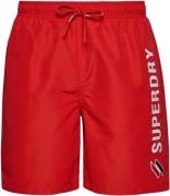 Superdry Code Applque 19inch Badeshorts S - Badetøj hos Magasin